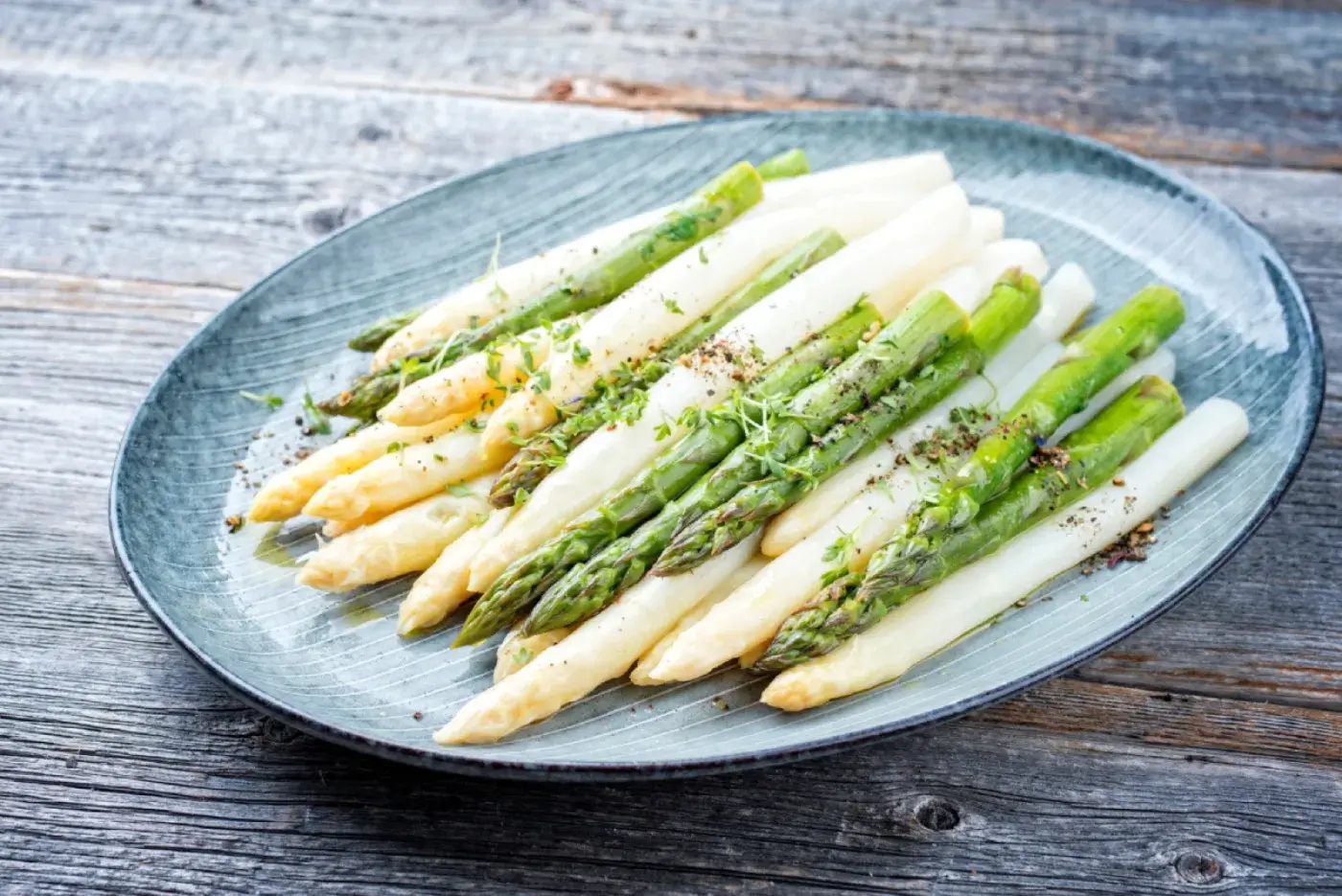 Asparagus in restaurants in Prague