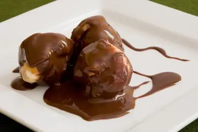 Profiteroles, dezert z francouzské kuchyně