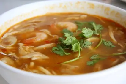 Recept - Polévka Tom Yam s krevetami